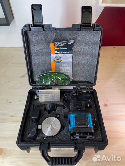 Лазерные уровни, отвертка, электрический ключ