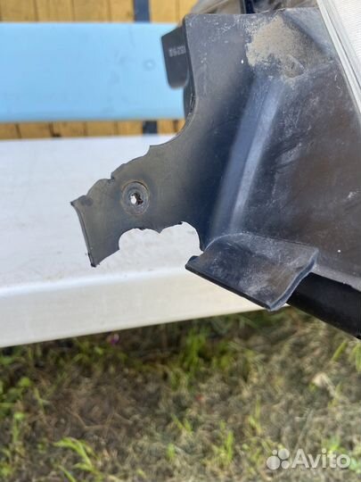 Фара mitsubishi lancer 9