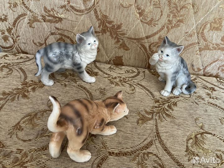 Статуэтка кошка