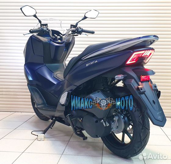 Скутер Vento VMC PCX (200)