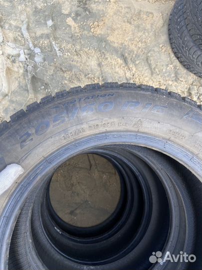 Pirelli Ice Zero 2 205/60 R16