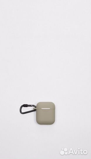 Прорезиненный чехол дня наушников airpods zara
