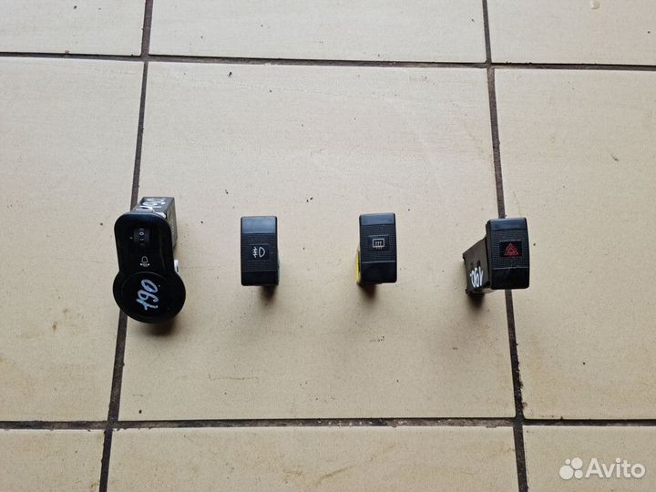 Кнопка управления Kia Spectra