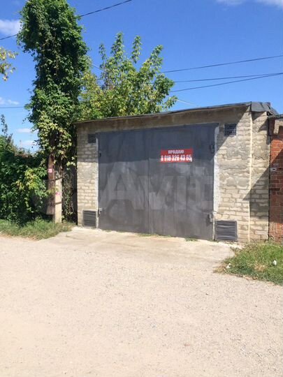 Гараж, > 30 м²