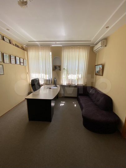 4-к. квартира, 73,5 м², 1/2 эт.