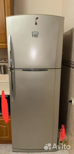 Холодильник toshiba