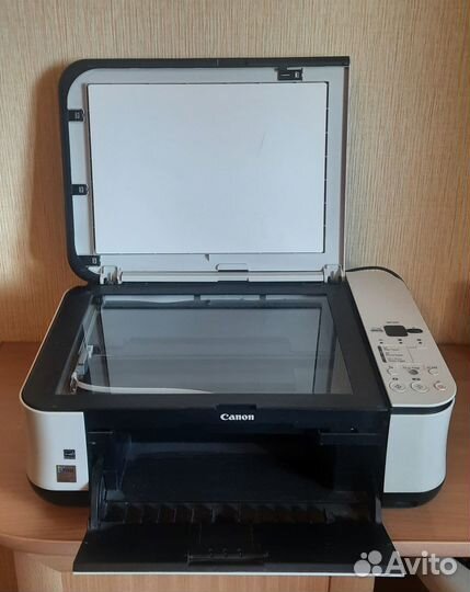 Цветной принтер. фото-принтер. мфу Canon MP 240