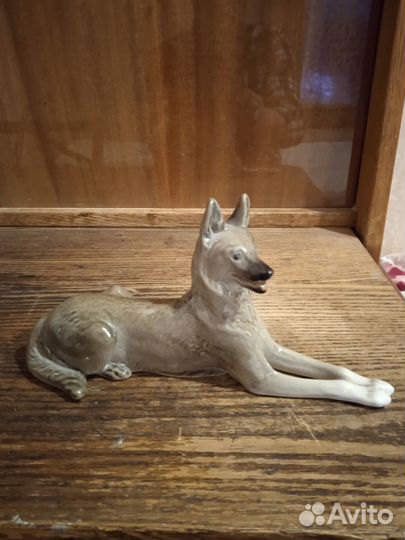 Продам фарфоровые статуэтки лфз