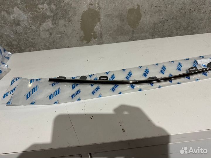 Накладка хром переднего бампера LiXiang L7/L8/L9