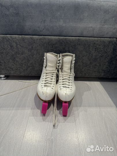 Коньки полупрофессиональные