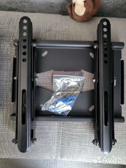 Кронштейн для телевизора на стену новый
