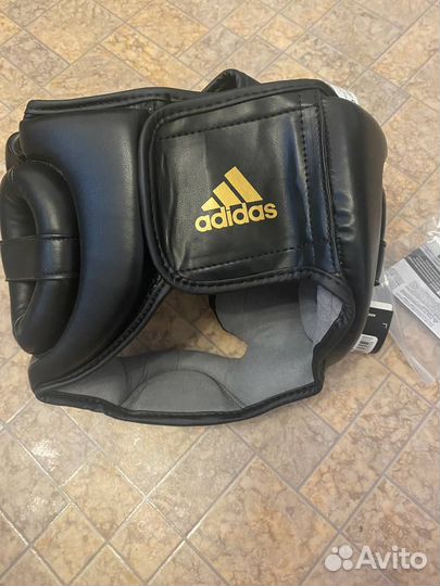 Боксерский шлем adidas