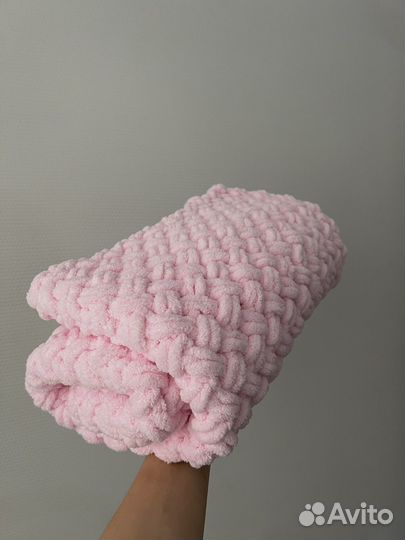 Теплый вязанный плед