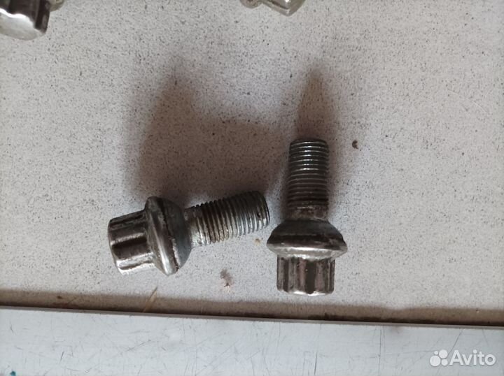 Болты крепления дисков mercedes