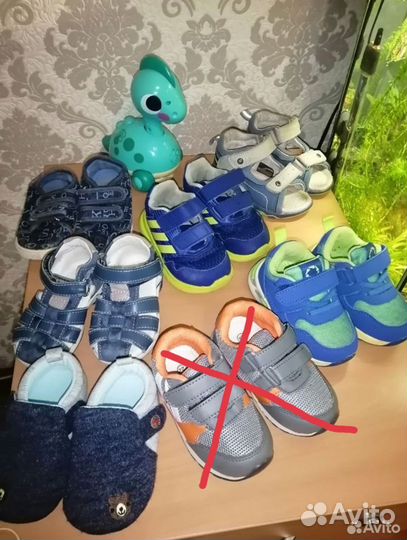 Обувь для малыша пакетом 19, 20, 22 размера