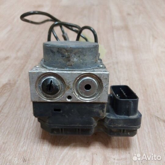 Блок управления абс Toyota Corolla 150 2006-2013