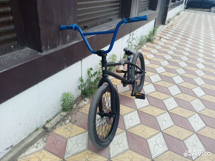 Трюковой велосипед bmx