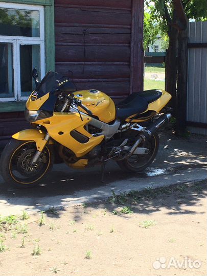 Honda VTR 1000F