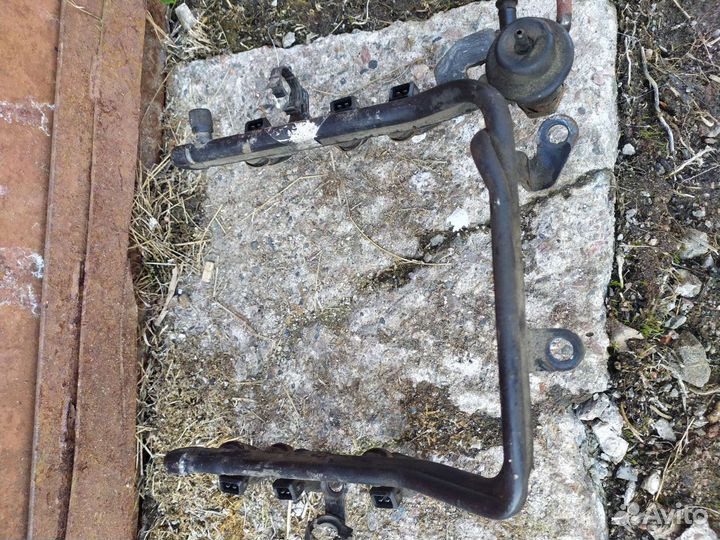 Инжекторы, топливная рампа Pontiac Bonneville от92