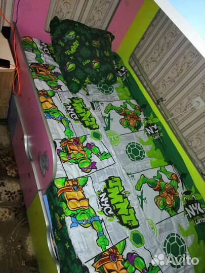 Двухъярусная кровать бу с матрасами