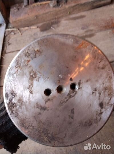 Клапана впускные дизельного судна