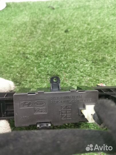 Часы Kia Sportage 2 SUV 2.0 G4GC 2006