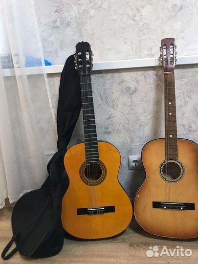 Гитара с чехлом