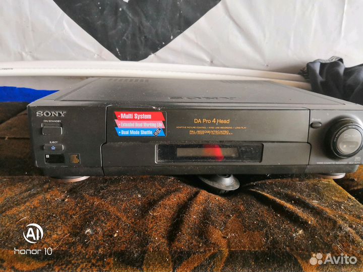 Видеомагнитофон