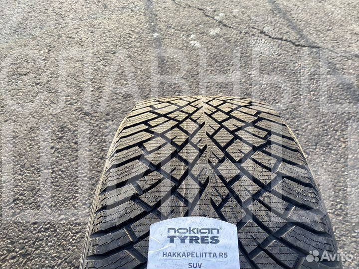 Nokian Tyres Hakkapeliitta R5 235/45 R18 98T