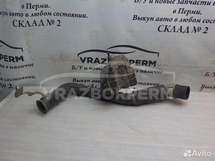 Резонатор воздушного фильтра Nissan Sunny N14