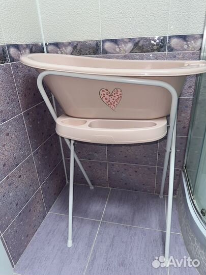 Ванночка с подставкой Bebe Jou