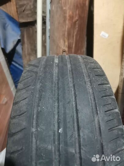 Viatti Strada Asimmetrico 215/60 R16