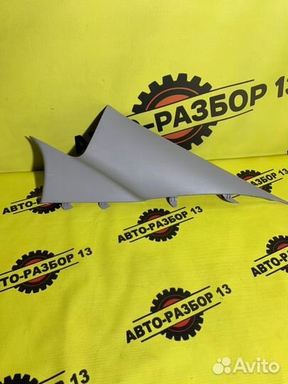 Обшивка стойки задняя правая Kia Rio FB 1.6 2018