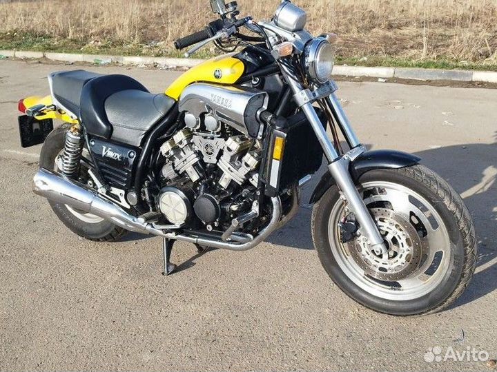 Yamaha V-Max 1200