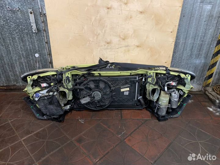 Срез морды Вольво C30 рестайлинг ксенон желтый