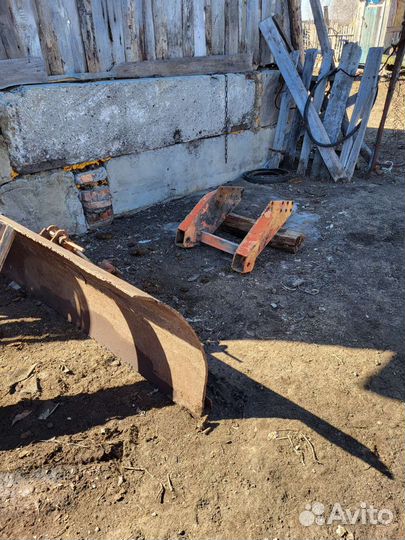 Лопата на трактор