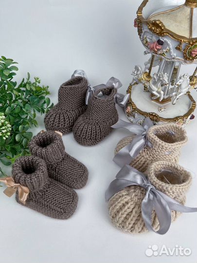 Комбинезон, пинетки