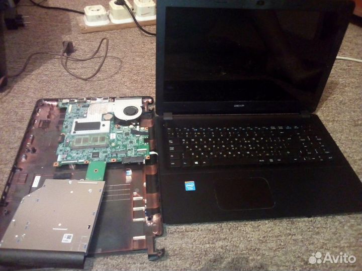 Ноутбук dexp Aquilon O140 15.6