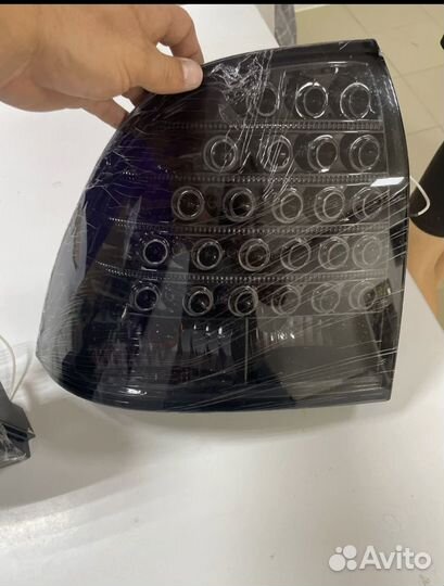 Продам задние светодиодные фонари приора