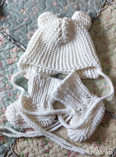 Комплект шапка и пинетки