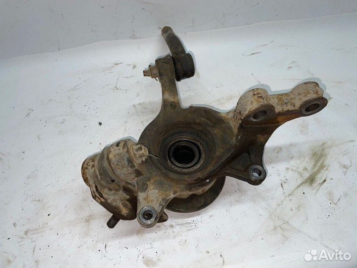 Кулак поворотный передний левый Lexus Rx350 AL10