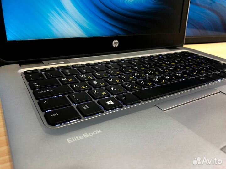 Быстрый ноутбук HP с SSD / i3 / i5