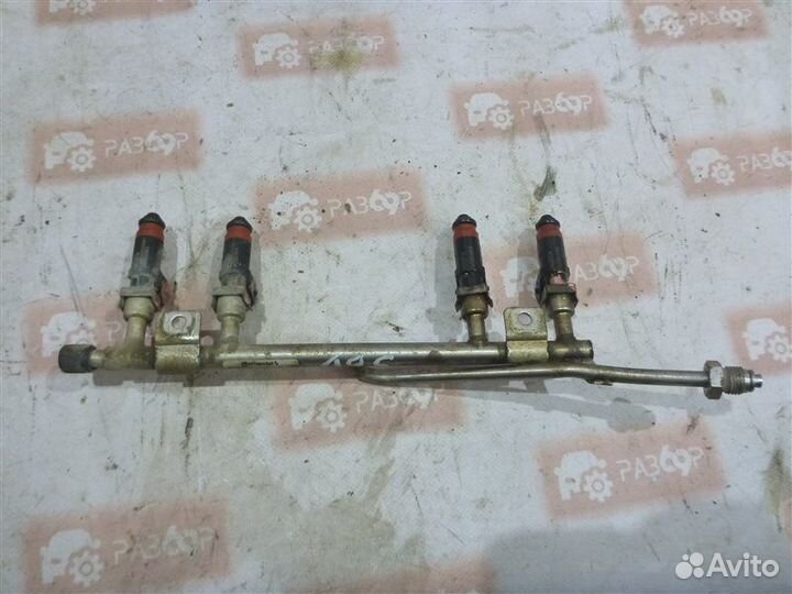 Топливная рампа Лада Гранта 2191 11186 2015