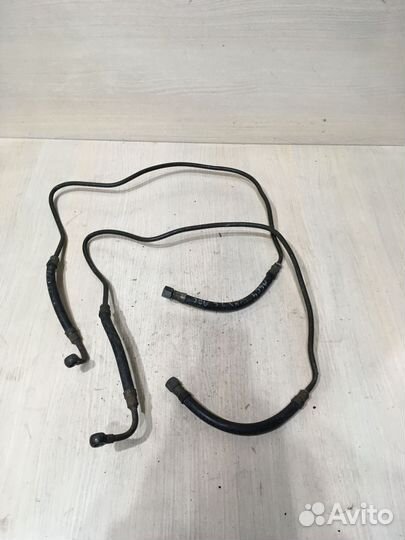 Трубка топливная Ауди 100 С4