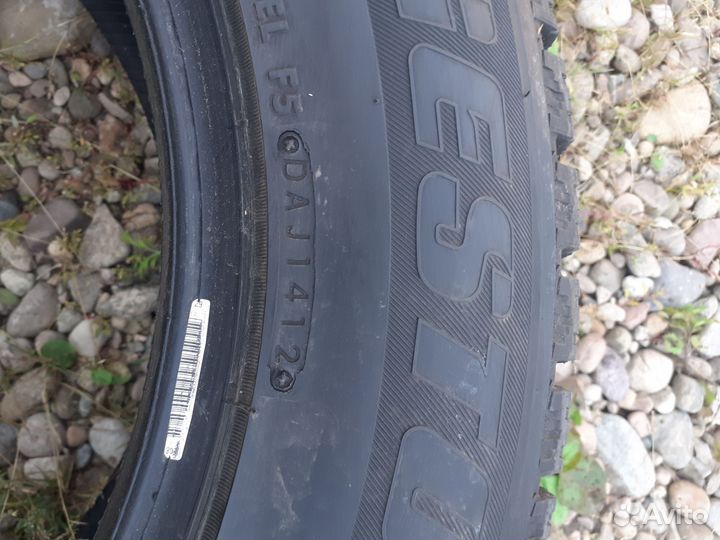 Bridgestone B60 225/65 R17 106
