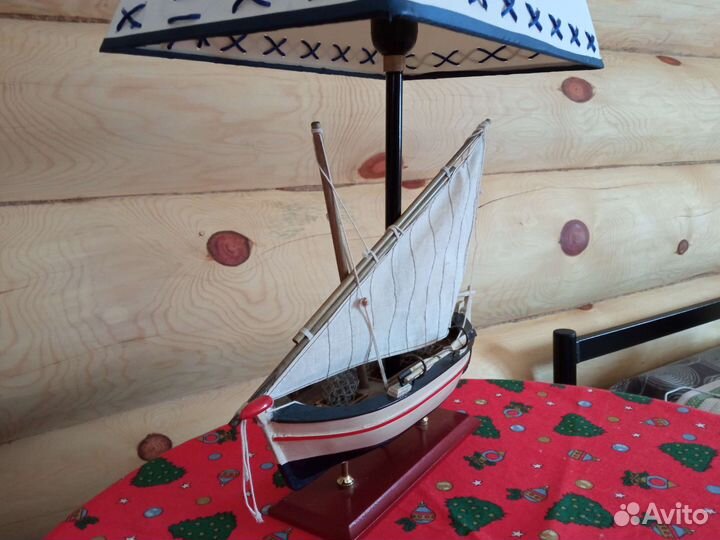 Лампа настольная в морском стиле