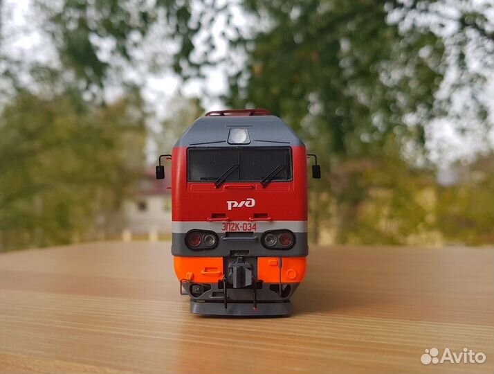 Модель электровоза эп2к масштаб но 1:87