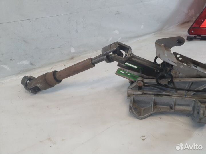 Рулевая колонка Mazda 3 BL Z6A61564