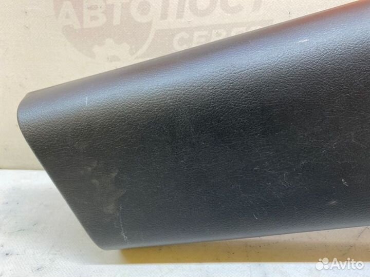 Обшивка стойки правая Chevrolet Aveo T250 B12D1