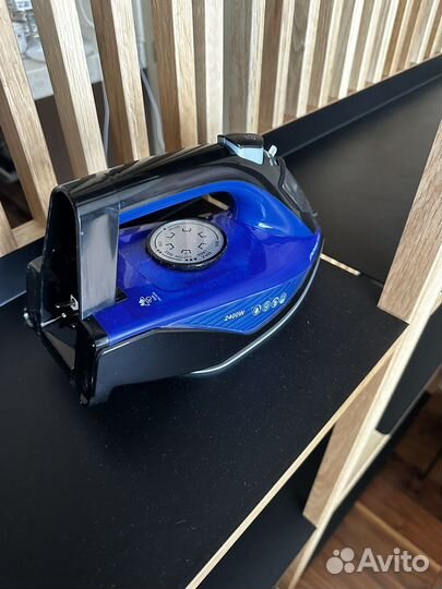 Утюг беспроводной polaris